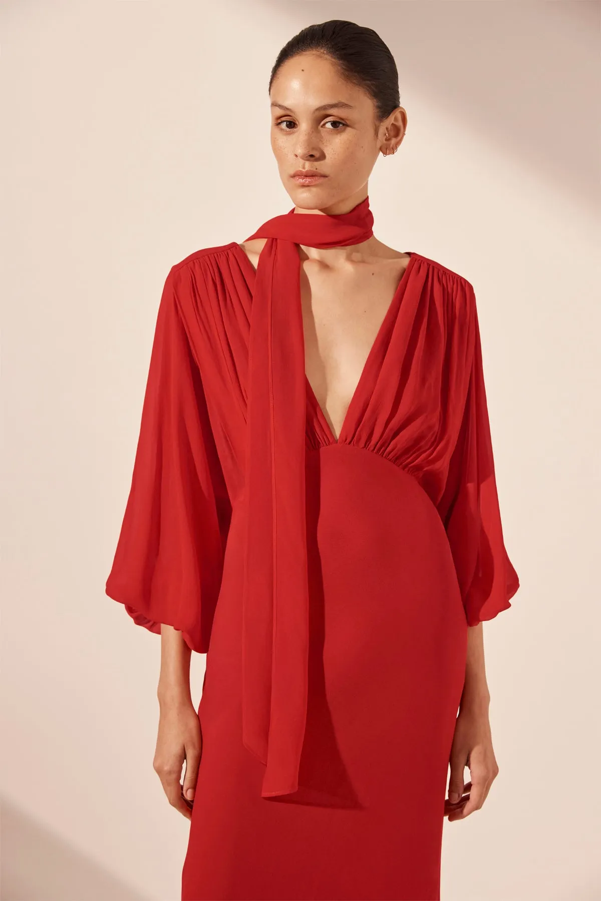 AMINA PLUNGE BALLOON SLEEVE MAXI DRESS - CHILLI