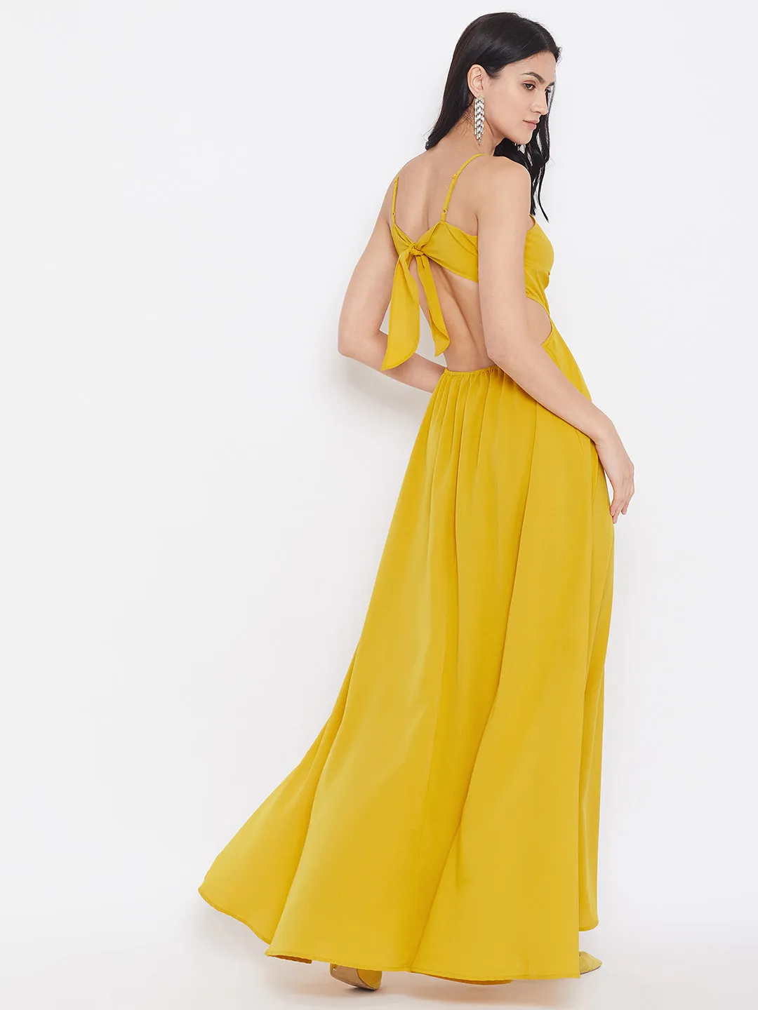 Berrylush Women Solid Yellow Strappy V-Neck A-Line Maxi Dress