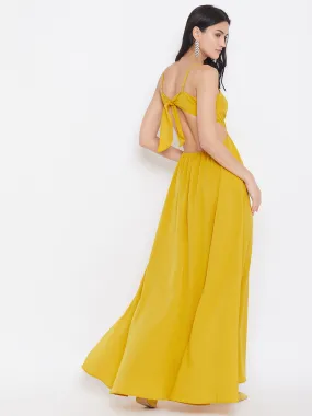 Berrylush Women Solid Yellow Strappy V-Neck A-Line Maxi Dress