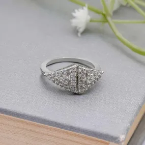 Comely Minimalist Ring