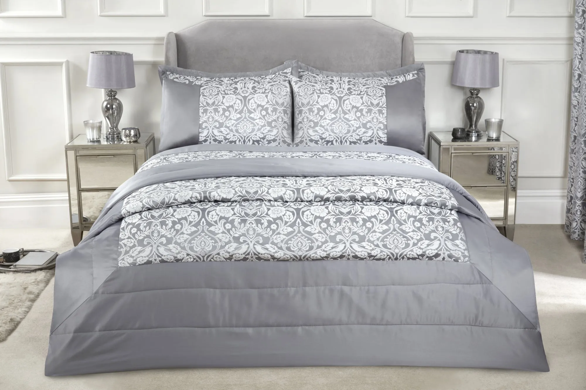 Eden - Embellished Jacquard Quilted Bedspread Set in Silver