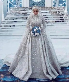 Elegance Unveiled Dubai's Opulent A-Line Lace Long Sleeve Muslim Wedding Dress