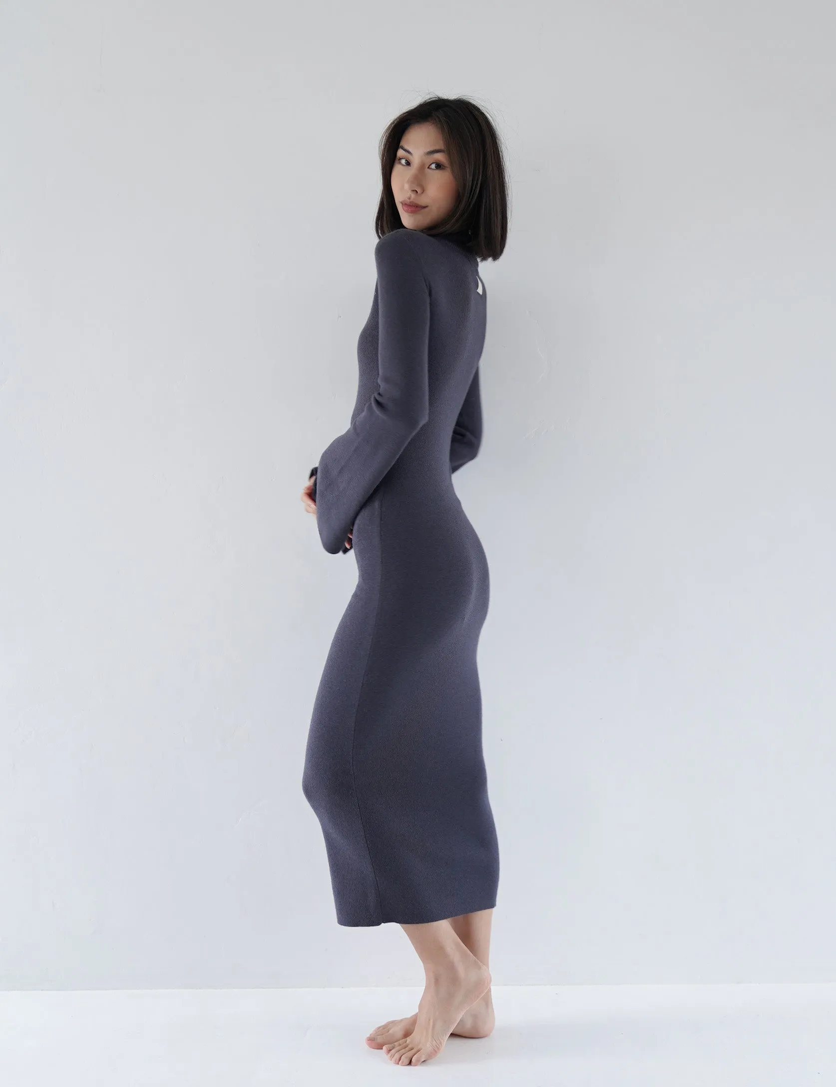 Opulent High Neck Knitted Dress / 濃藍(navy)