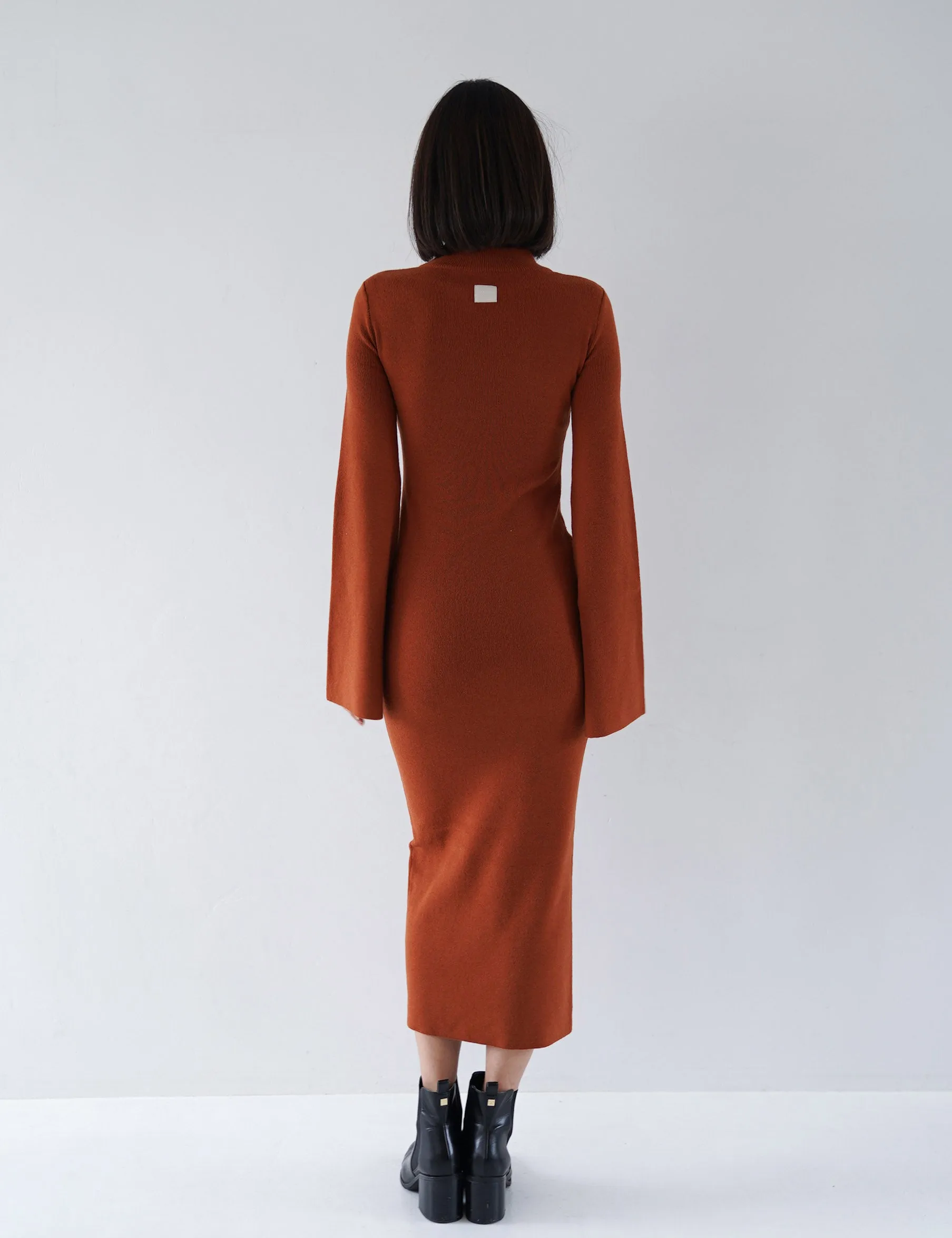 Opulent High Neck Knitted Dress / 琥珀(orange)