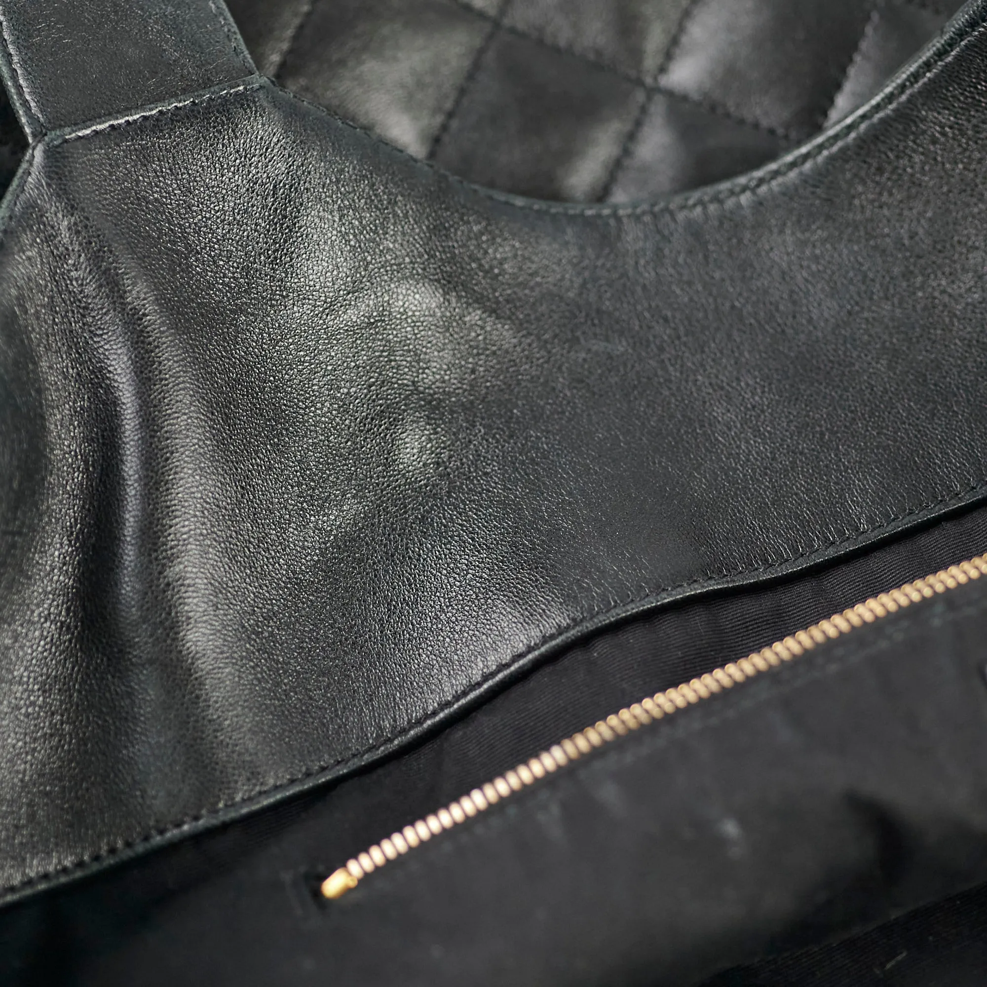 Saint Laurent Maxi Shopping Bag Quilted Lambskin Black