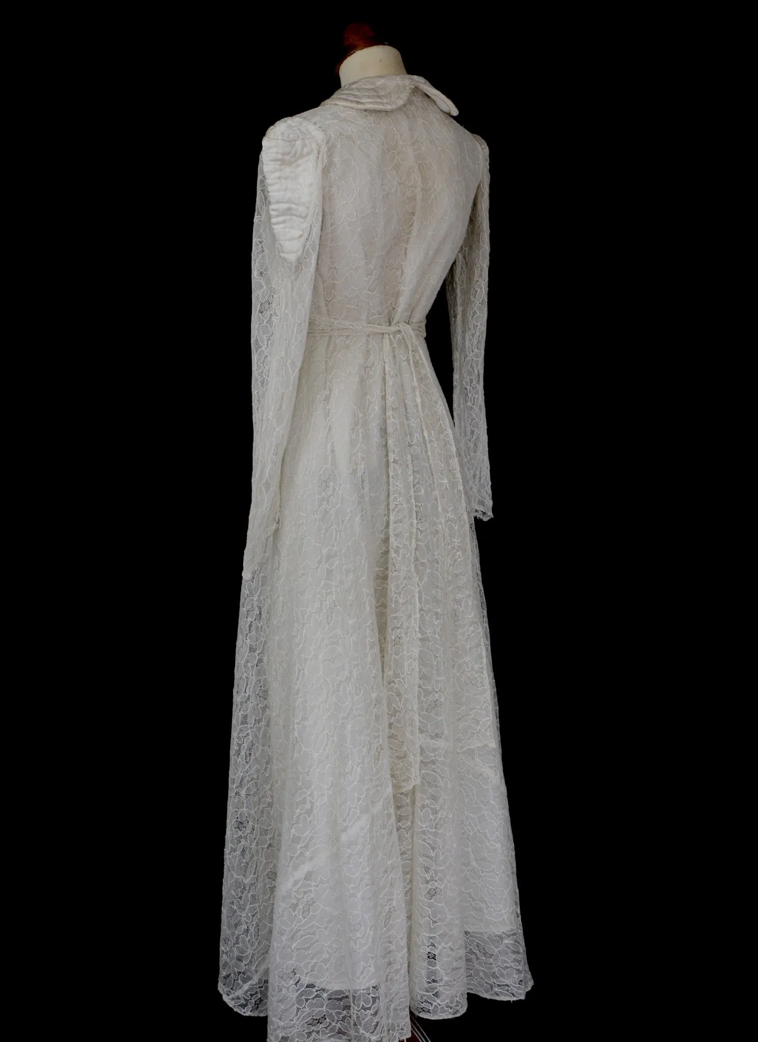 Vintage 1940s Lace Wedding Dress